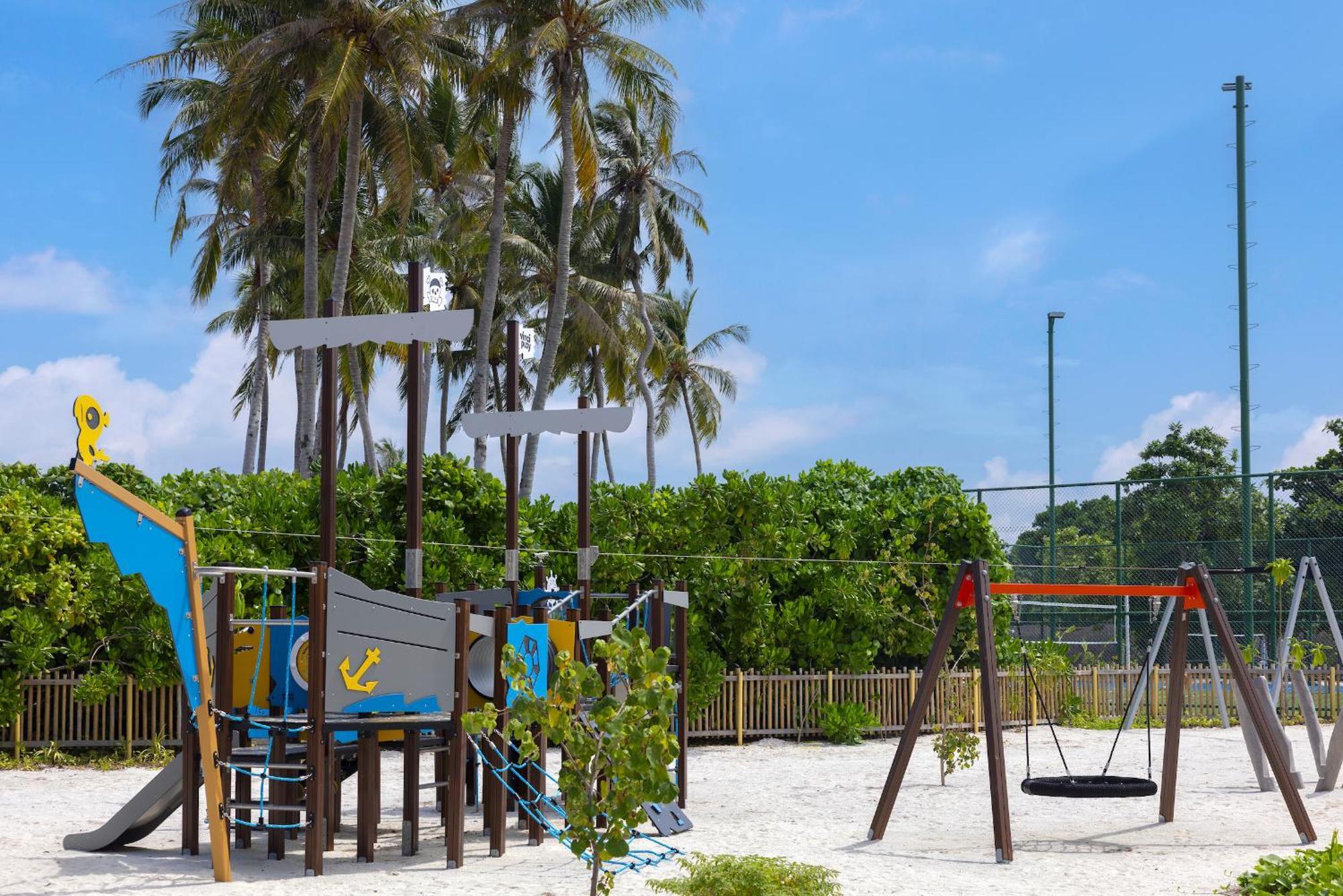 Avani Plus Fares Maldives Resort - 50 Percent Off On Seaplane Transfer For Minimum Stay Of 3 Nights And More For Stays Until 31 October 2025 Kendhoo Exteriér fotografie