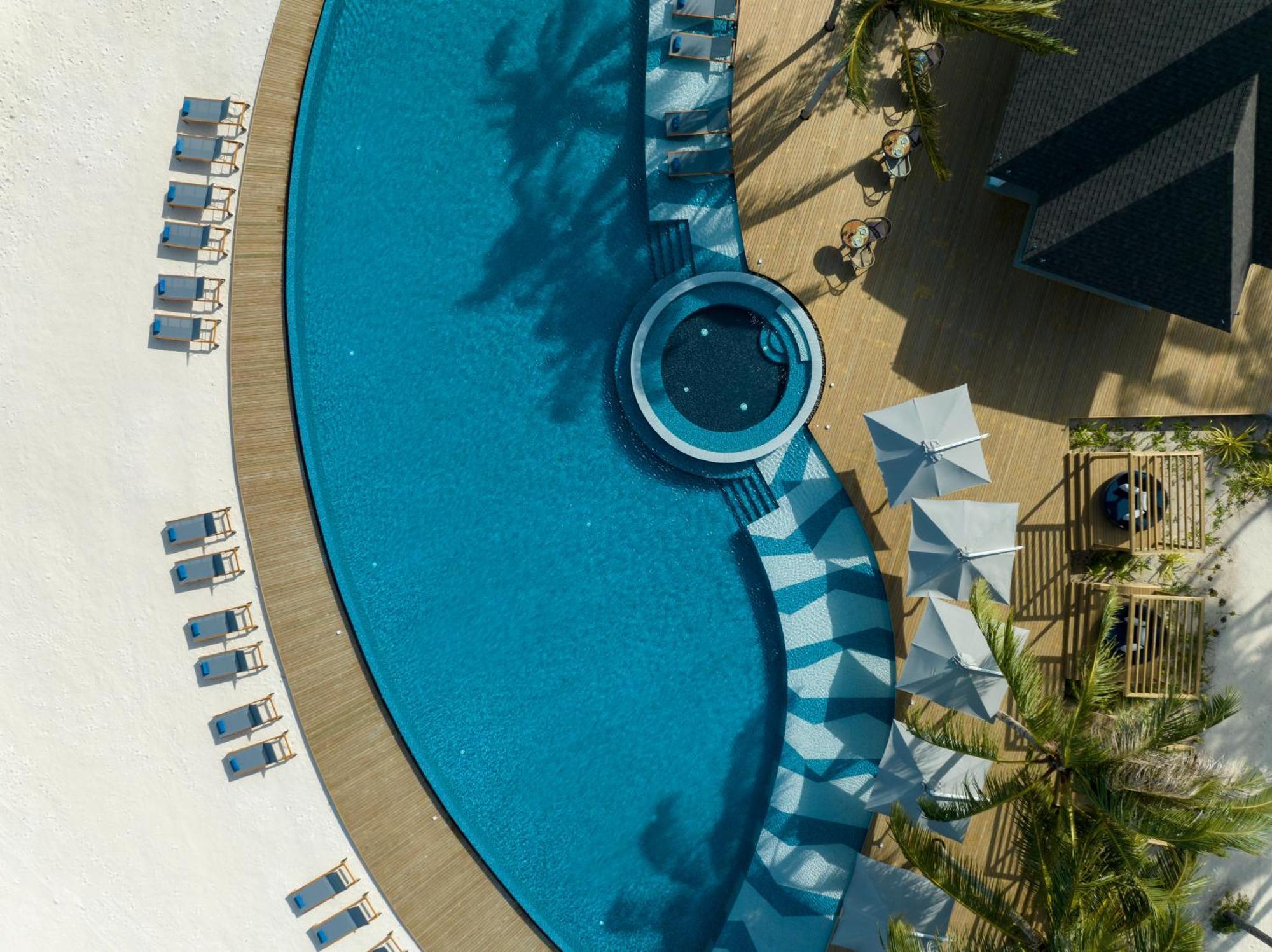 Avani Plus Fares Maldives Resort - 50 Percent Off On Seaplane Transfer For Minimum Stay Of 3 Nights And More For Stays Until 31 October 2025 Kendhoo Exteriér fotografie